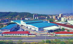 <b>了企业科技改革的新篇章；打制了“看、骑、玩</b>