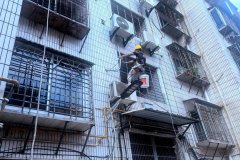 通过居平易近共建