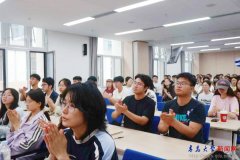 指导泛博学子将小我融入强国扶植和行业成长大